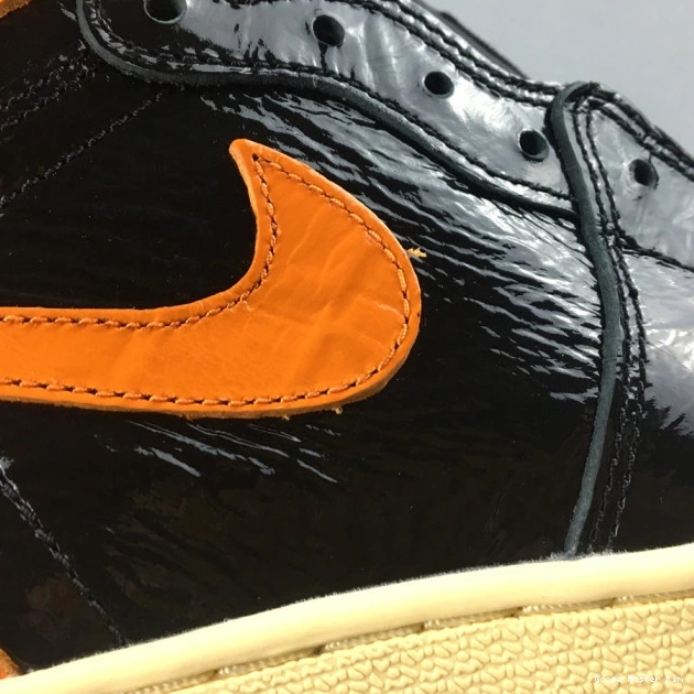 555088-028 High Air - Backboard Jordan Retro 1 3.0 Shattered 0703